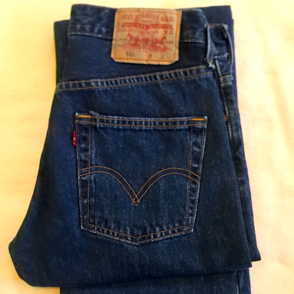 Levi’s 501 Jeans - Women’s Size 28 - Button Fly